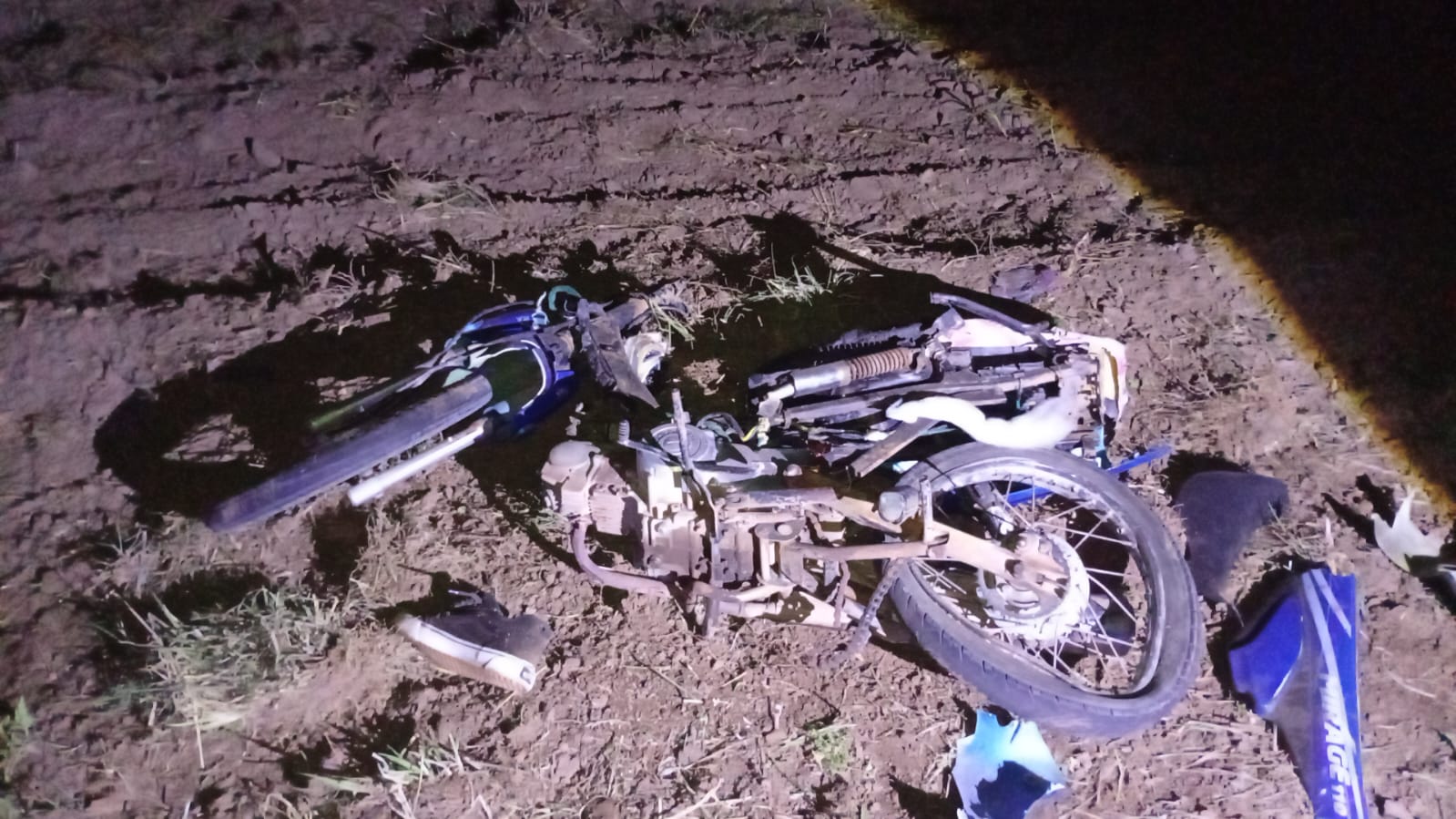 Adolescente murió en un choque entre una moto y una camioneta en Las Breñas
