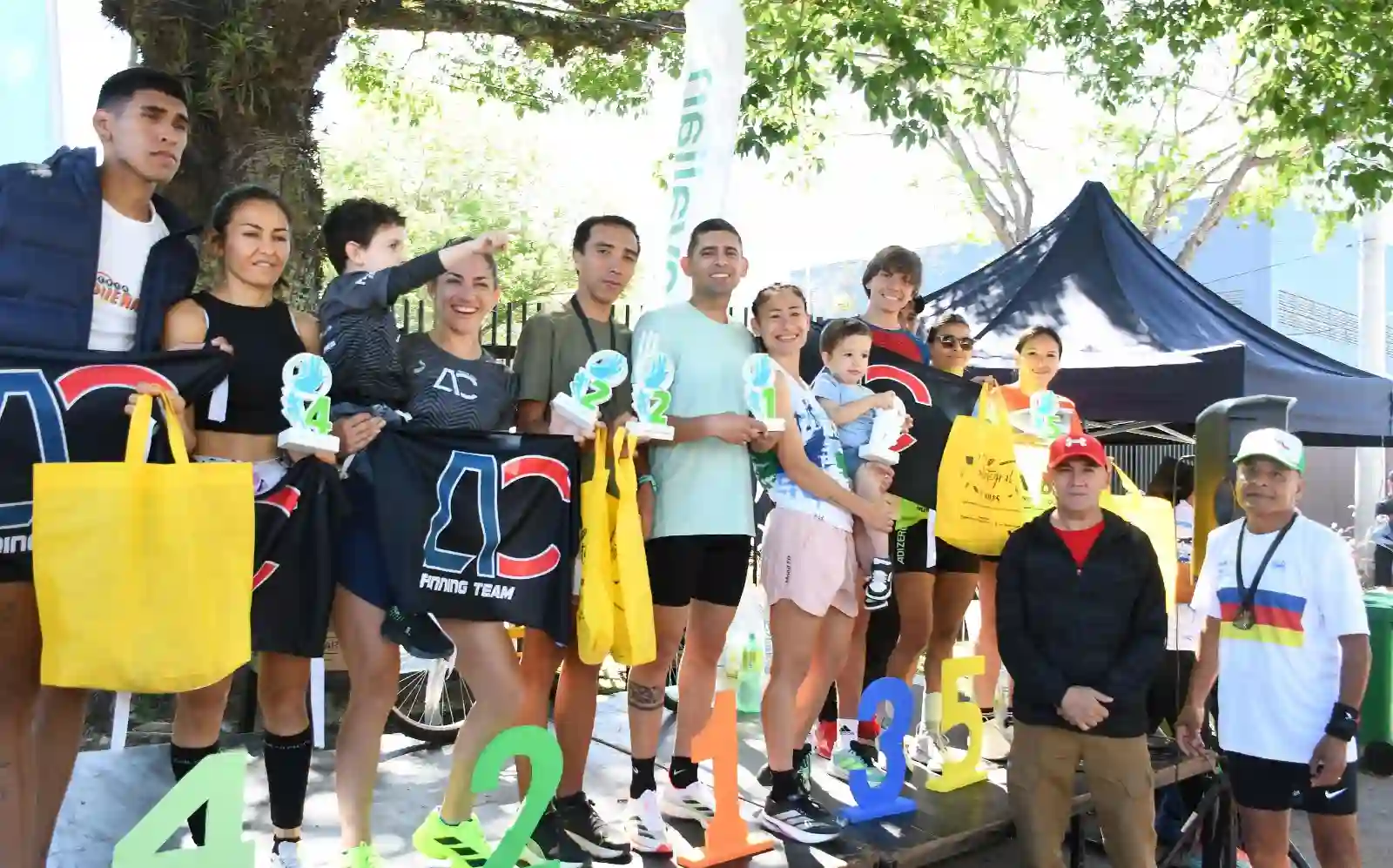 La Municipalidad de Resistencia participó este domingo en la realización de la Tercera Maratón Ciudad de Las Esculturas;